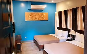 Pacific Waves Resort